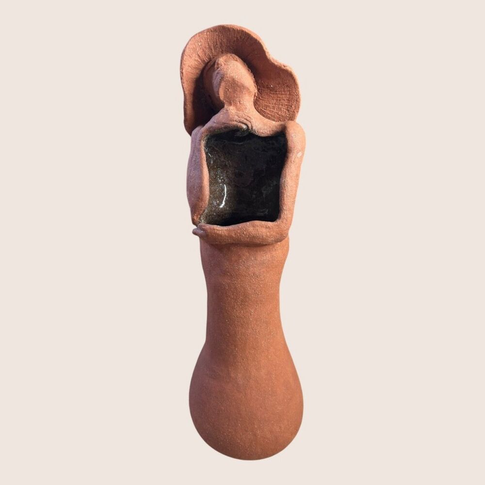 🗽 TERRA COTTA SCULPTURAL FIGURAL LADY WOMAN WITH HAT VASE SIGNED RAMBERG DATED